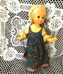 14" COMPOSITION WHITE BRAIDED HAIR EUROPEAN RUSSIAN, UKRAINIAN DOLL, CALICO OUTFIT, TAG